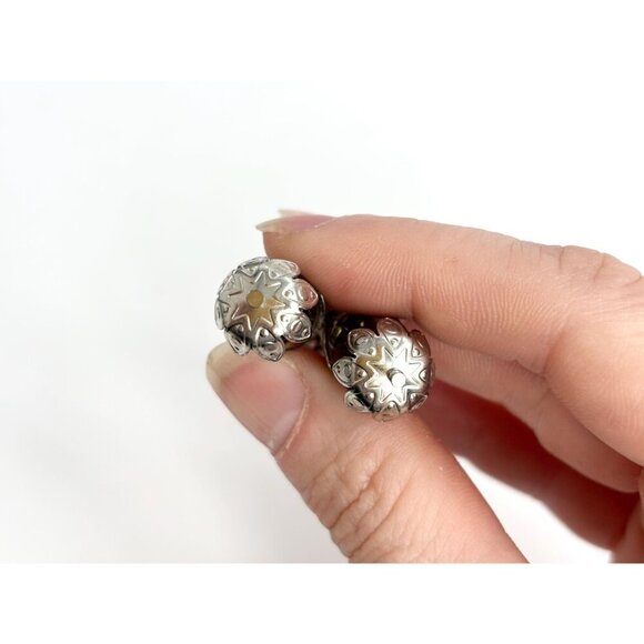 Silver Toned Silver Cylinder Rhinestone Vintage Clip On Dangle Earrings - Picture 8 of 10